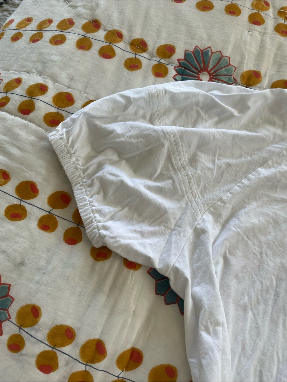 A.L.C. White T in perfect condition! Puff sleeves - Picture 3 of 4